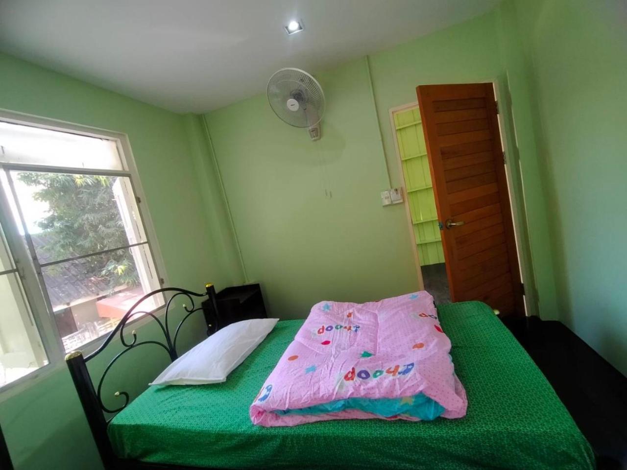 Home Stay At Tapae Chiang Mai Exterior foto